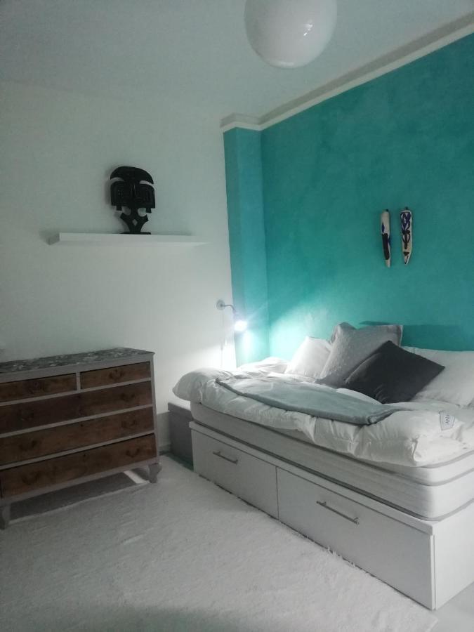 Comfortable Single Bluing Room B&B Granada Exterior foto